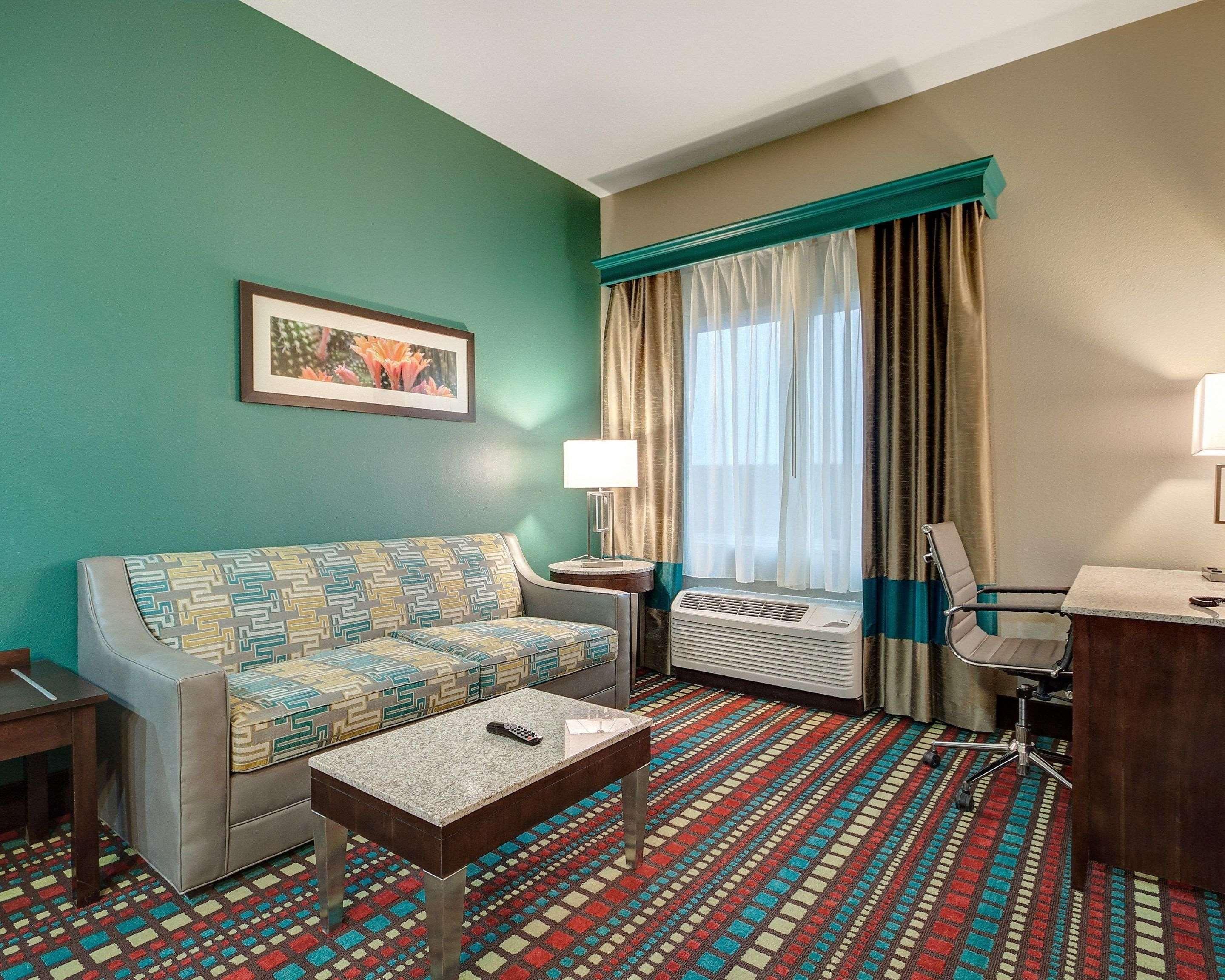 Mainstay Suites Хоббс Экстерьер фото
