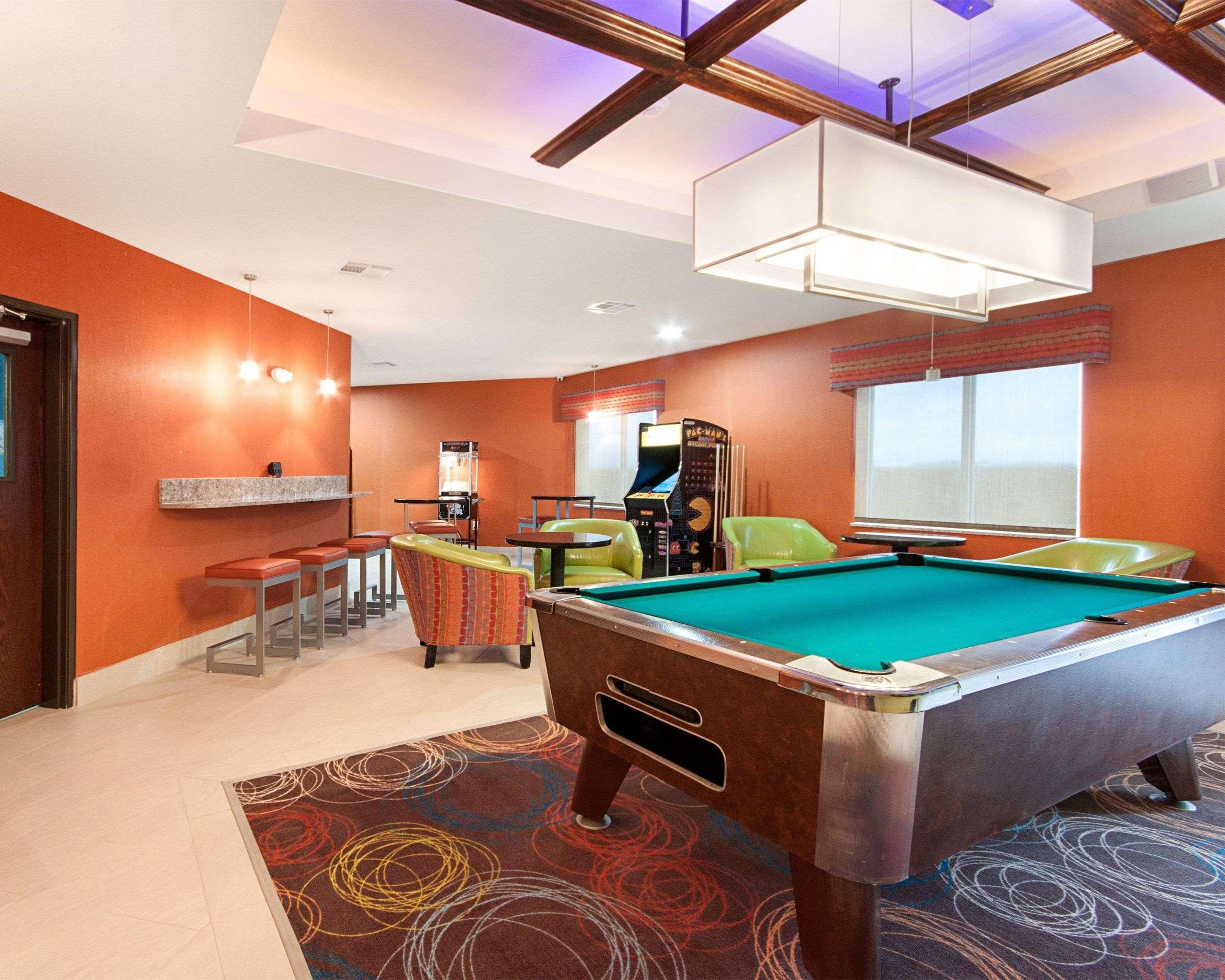 Mainstay Suites Хоббс Экстерьер фото